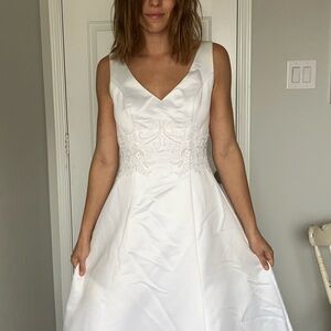 Vintage Venus wedding dress
